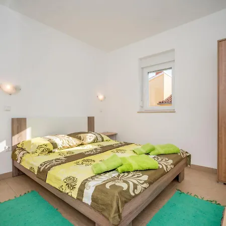 B&b-4 By Interhome Apartamento