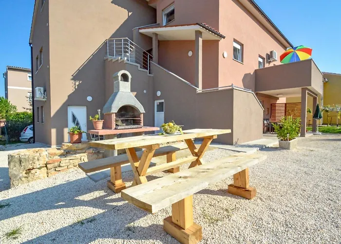 B&b-4 By Interhome *