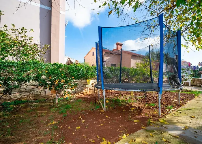 B&b-4 By Interhome Ližnjan